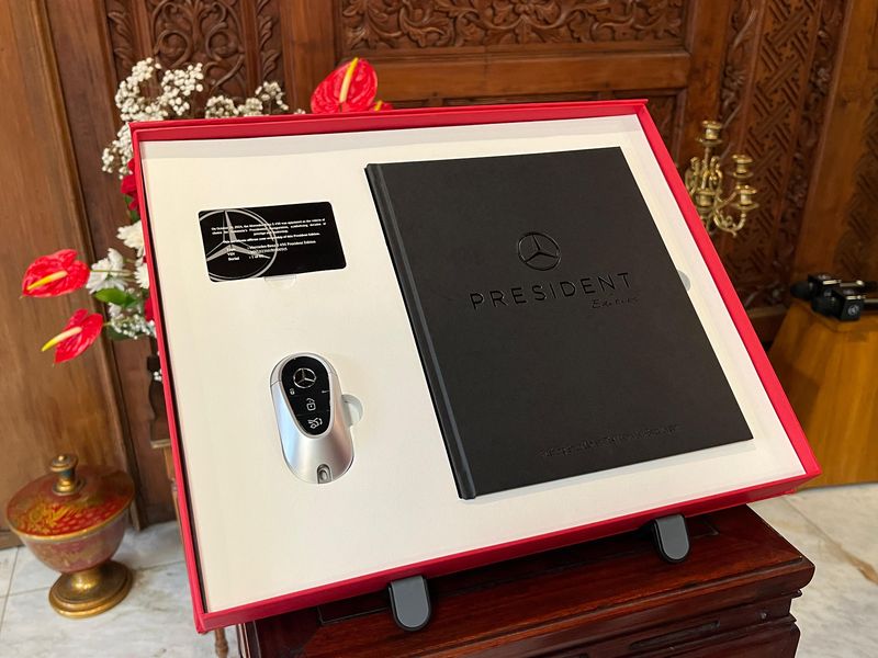 Aksesoris eksklusif buat para calon konsumen Mercedes-Benz S 450 President Edition
