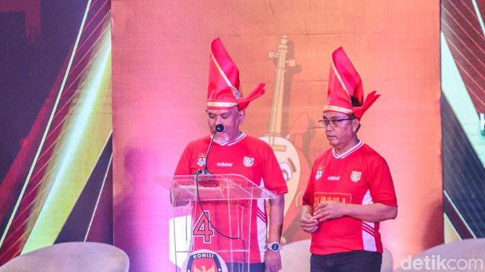 Calon wali kota dan wakil wali kota Makassar nomor urut 4 Amri Arsyid-Rahman Bando (AMAN)