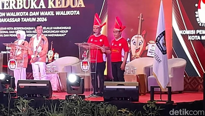 Amri-Rahman dalam debat kedua Pilkada Makassar 2024.