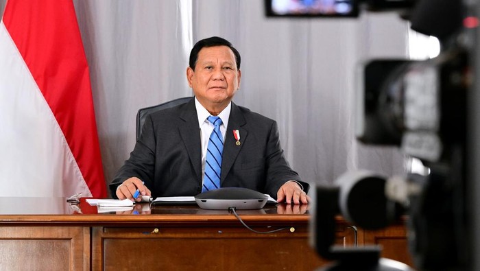 Dari Washington DC, Presiden Prabowo memimpin rapat video conference soal penanganan erupsi Gunung Lewotobi Laki-Laki. (Muchlis Jr/Biro Pers Sekretariat Presiden)