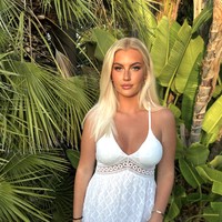 Wanita 25 tahun itu berasal dari Swedia, namun dia menetap di Inggris. Pada usia 19, Elsa memutuskan mencari pemasukan lewat konten dewasa di OnlyFans.  Foto: dok. Instagram