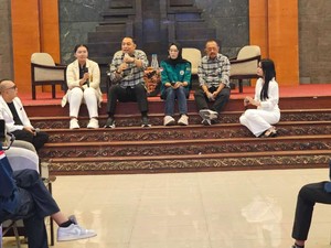Mahasiswa Bahas Keamanan Surabaya, Eri Cahyadi Bakal Hidupkan Pos Ronda