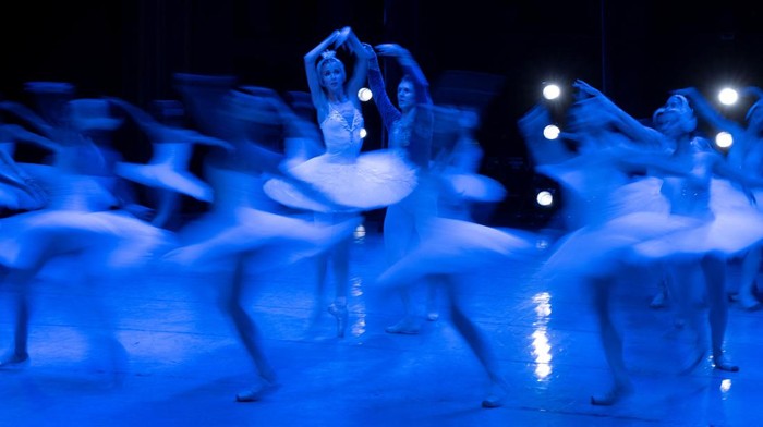 Ballet dancers perform Swan Lake during the 28th Alicia Alonso International Ballet Festival of Havana at the National Theatre in Havana, Cuba, November 1, 2024. REUTERS/Alexandre Meneghini