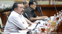 Rapat tersebut membahas rencana strategis Jaksa Agung periode 2024-2029, penanganan kasus aktual yang menarik perhatian publik, mekanisme evaluasi dan rencana kerja terkait tata kelola pembinaan karir serta pengawasan internal terhadap pelaksanaan tugas dan fungsi Kejaksaan.