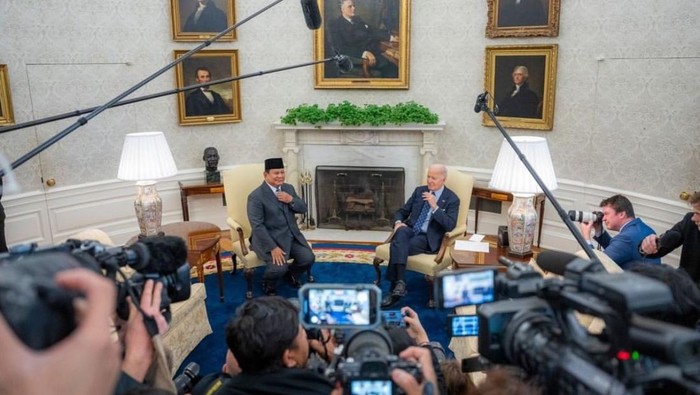 Joe Biden bertemu Prabowo Subianto.