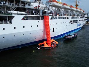 Persiapan Nataru, Seluruh Kapal PELNI Pasang Marine Evacuation System