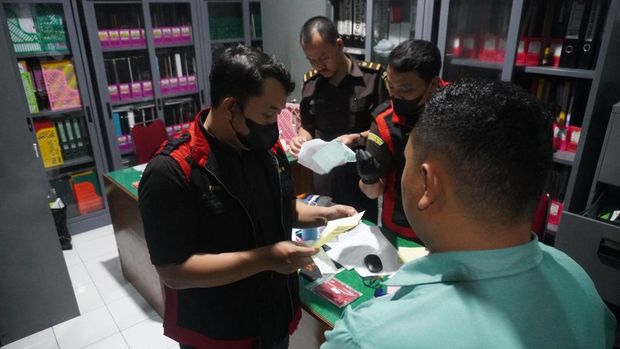 Kejari Ponorogo geledah SMK PGRI 2 Ponorogo