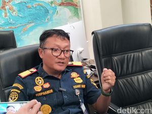 Dampak Erupsi Gunung Lewotobi: Ribuan Wisatawan Dievakuasi dari Labuan Bajo