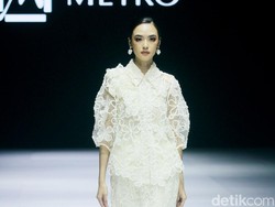 8 Koleksi Lace by Artkea x Metro Department Store, Busana Anggun Serba Pastel