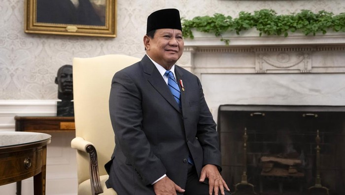 Presiden Prabowo Subianto bertemu dengan Presiden Amerika Serikat, Joe Biden. Pertemuan keduanya digelar di Gedung Putih, Washington, Amerika Serikat, Selasa (12/11/2024) waktu setempat.