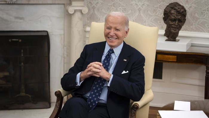 Presiden Prabowo Subianto bertemu dengan Presiden Amerika Serikat, Joe Biden. Pertemuan keduanya digelar di Gedung Putih, Washington, Amerika Serikat, Selasa (12/11/2024) waktu setempat.