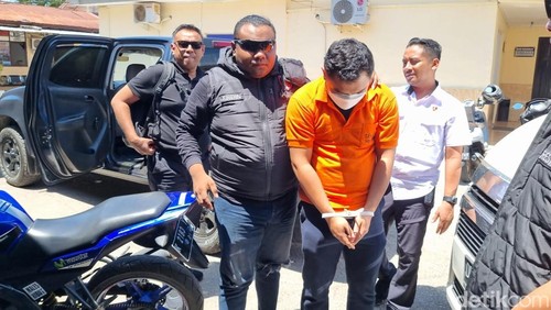 Polda NTT menangkap satu perekrut korban perdagangan orang di Bandara Ngurah Rai, Bali, Rabu (13/11/2024).