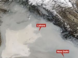 Udara Pakistan Sangat Beracun hingga Dapat Dilihat dari Luar Angkasa