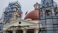 Rehabilitasi gereja ini ditargetkan selesai pada Desember 2024.