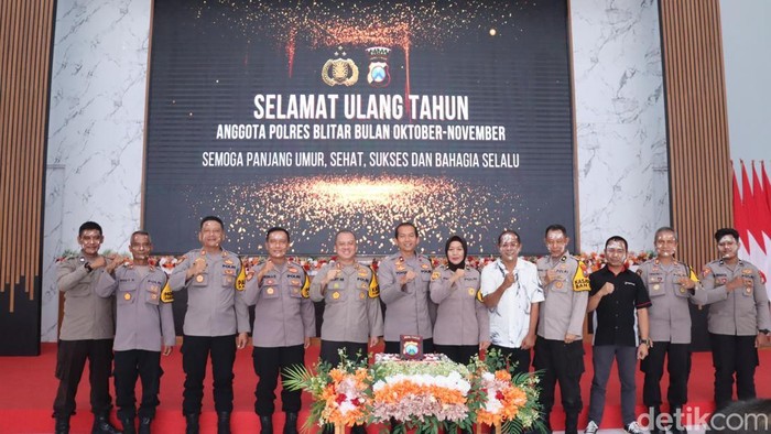 Saat Polres Blitar Rayakan Ulang Tahun Anggota demi Bangun Solidaritas