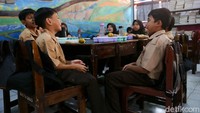 Program makan bergizi gratis akan dimulai pada 2 Januari 2025. Pemerintah sudah menyiapkan skema pembagian makanan bergizi gratis dalam tiga waktu.