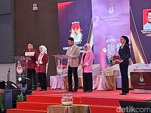 Seto-Rezki Paparkan Program 100 Hari Kerja Jika Terpilih di Pilkada Makassar