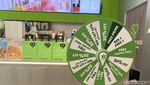 Segarnya Seruput Fruit Tea Viral di Blok M, Isinya Buah Segar!