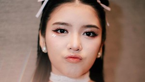 Ia menduga para fans mungkin hanya merasa gemas, tapi menegaskan hal itu tetap gak bisa dibenarkan. Foto: Instagram @tiaraandini