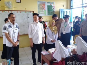 Gibran Cek Uji Coba Makan Bergizi Gratis di SD Maros Sulsel