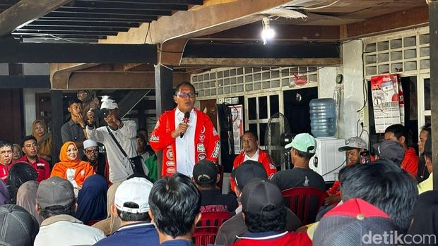 Cagub Sulsel nomor urut 1 Danny Pomanto kampanye di Kecamatan Segeri, Kabupaten Pangkep.