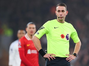 Eks Wasit David Coote Terjerat Kasus Dugaan Pedophilia