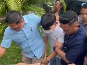 Kompolnas Bakal Kawal Kasus Ivan Sugiamto Paksa Siswa Sujud-Menggonggong