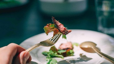 Jangan Keliru! Ini 10 Etiket Pakai Alat Makan di Berbagai Negara