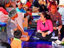 6 Bayi Lahir dan 2 Warga Meninggal di Pengungsian Erupsi Lewotobi Laki-laki