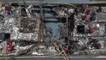 Kondisi Belasan Kapal Nelayan Usai Terbakar Hebat di Pekalongan