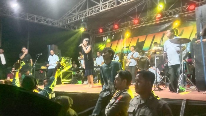 Konser dangdut yang sempat ricuh di Sumenep