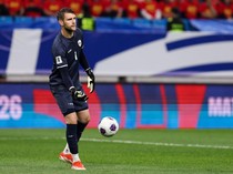 Biasa Hadapi Messi, Maarten Paes Pede Lawan Jepang