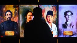 Melihat Pameran Indonesia dalam Sketsa Karya Basoeki Abdullah Melihat Pameran Indonesia dalam Sketsa Karya Basoeki Abdullah