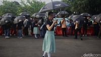 Aksi Kamisan kali ini merespons 26 Tahun Tragedi Semanggi 1 yang dinyatakan Komnas HAM sebagai pelanggaran HAM berat. 