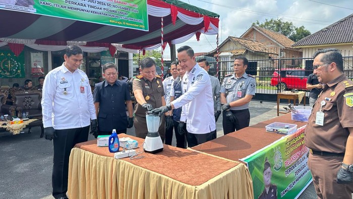 Pemusnahan barang bukti narkoba oleh Kejari OKU.