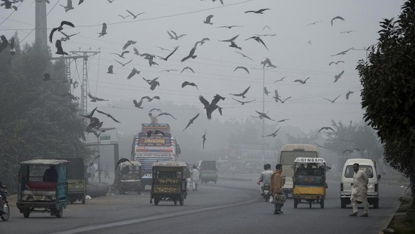 Penampakan Lahore Jadi Kota dengan Udara Paling Tercemar di Dunia