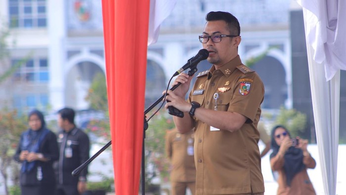 Pj Walkot Pekanbaru Risnandar Mahiwa. (Dok Diskominfotiksan Pekanbaru)