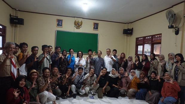 PKM FIB UGM dan warga Desa Seboro, Kebumen, Jateng