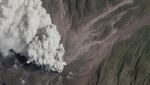 Potret Erupsi Gunung Lewotobi Laki-laki dari Satelit