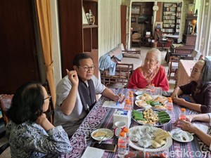 Pramono Sowan ke Aktivis Veteran Perempuan, Saparinah Sadli