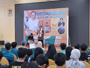 Pramono Luncurkan Buku Jakarta Menyala, Ada soal Taman 24 Jam-BUMD Go Public