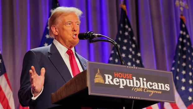 Presiden terpilih AS Donald Trump berbicara saat bertemu dengan anggota DPR dari Partai Republik di Capitol Hill di Washington, AS, 13 November 2024. (REUTERS/Brian Snyder)