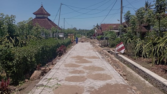 Program Pavingisasi di Pesanggaran Banyuwangi Terus Digalakkan