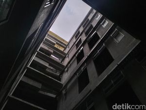Gaya Industrial di Bangunan Rudet Tamansari