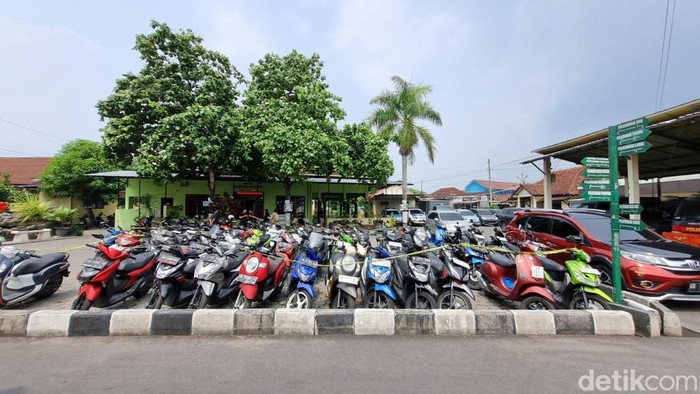 Sebanyak 59 motor yang belum diambil pemiliknya di Polres Bantul, Kamis (14/11/2024).