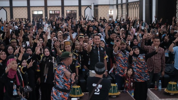 Seto-Rezki mendapat dukungan dari GMBI Makassar.