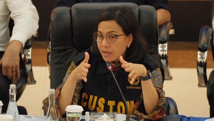 Menteri Keuangan Sri Mulyani Indrawati mengungkap dalam sebulan telah melakukan ribuan penindakan terhadap penyelundupan barang impor ilegal. Ribuan penindakan itu telah merugikan negara senilai kurang lebih ratusan miliar.