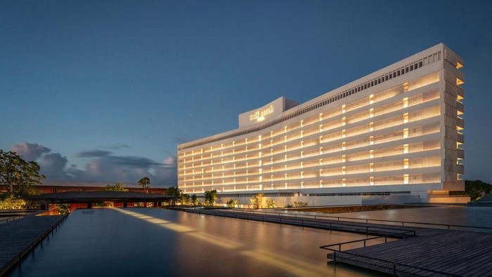 The Meru Sanur dan Bali Beach Hotel
