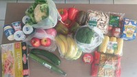 Belanja dengan uang USD 70 (Rp 1,1 juta) di Adelaide, Australia, netizen ini hanya dapat pasta, jamur, kembang kol dan beberapa buah. Foto: Pool/Site