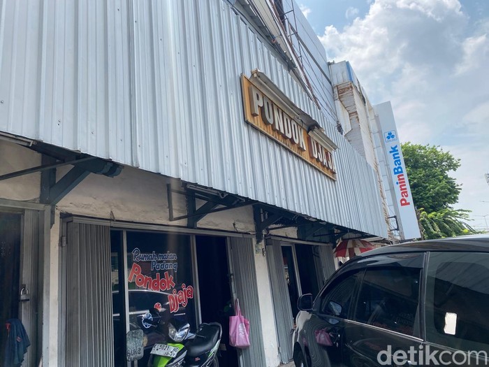 Ada Tahu Tauco dan Ayam Goreng Kampung Enak di RM Padang Tertua di Jakarta Ada Tahu Tauco dan Ayam Goreng Kampung Enak di RM Padang Tertua di Jakarta